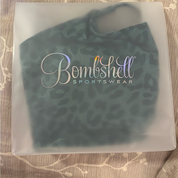 Bombshell Bra - Picture 5 of 6